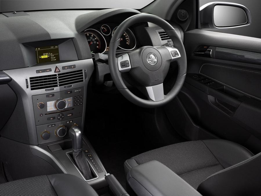  Holden Astra 5-Door 2005 года  (фото 16 из 16)